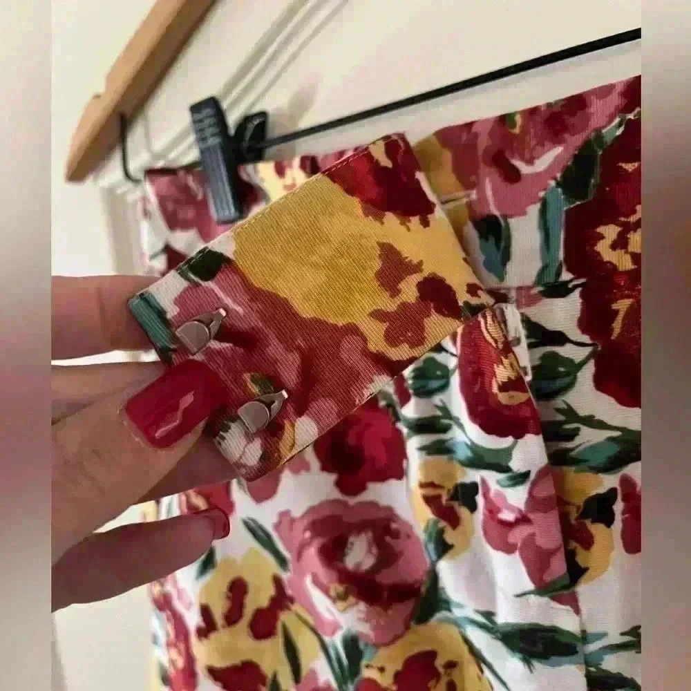 EUC Loft Vibrant Floral Mini Skirt Size 00 Petite - Picture 3 of 11
